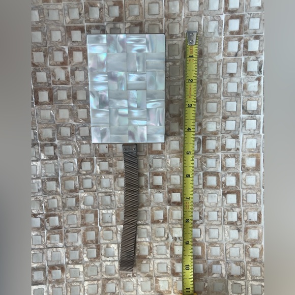 Vintage makeup wristlet. - Picture 2 of 4